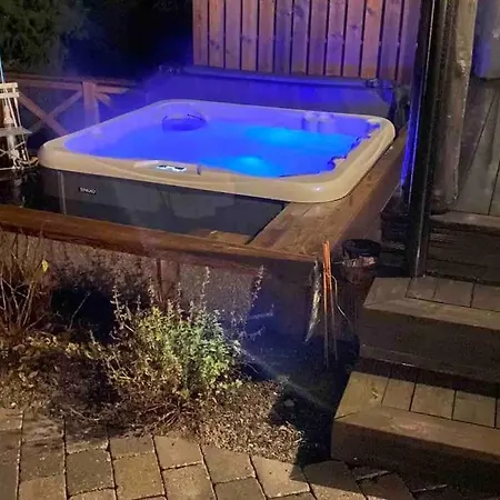 Hytta Kalven * Lunner